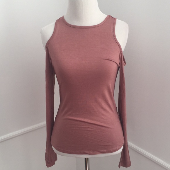 Cold Should Top in Pink - Picture 3 of 5